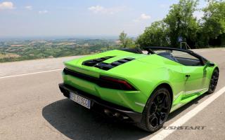 test drive Lamborghini Huracan Spyder
