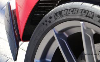 Test drive Ferrari 488 Pista edizione limitata - foto 14