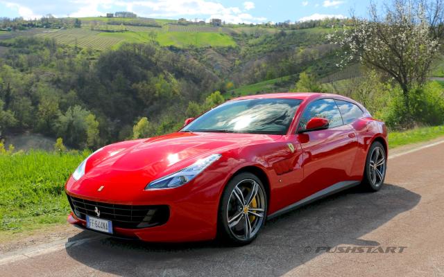Test drive Ferrari GTC4 Lusso v12